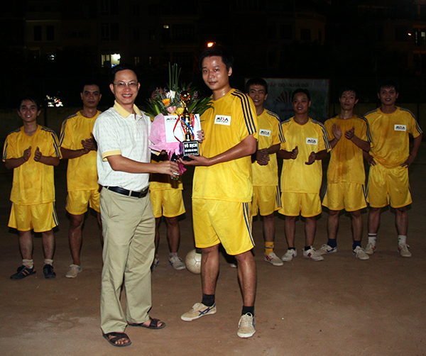 MISA FOOTBALL CUP 2010 – Qủa bóng tròn nhiều bất ngờ